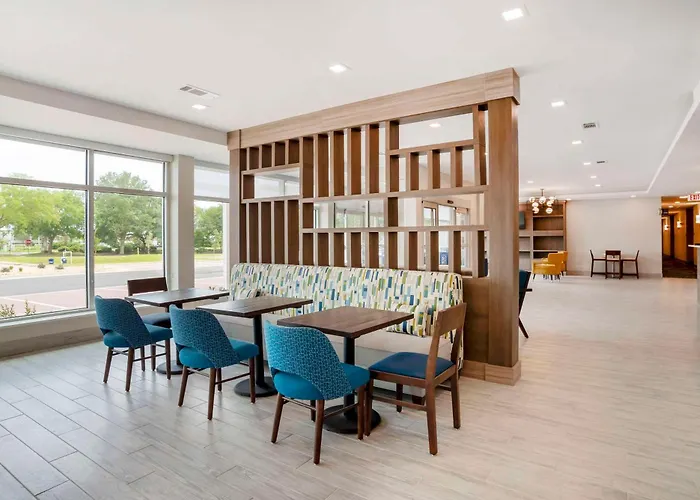 Comfort Inn & Suites Destin Near Henderson Beach