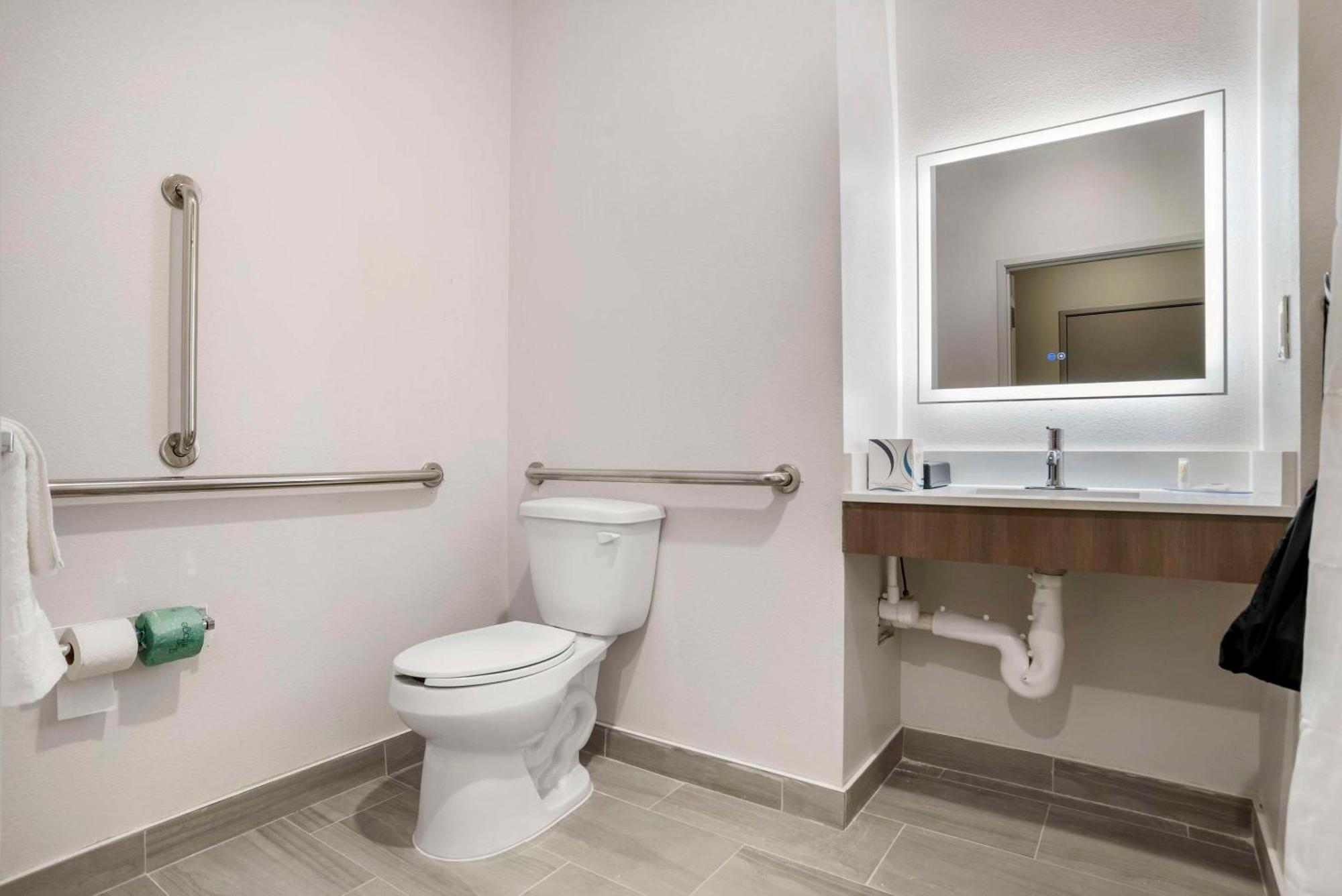 Comfort & Suites Miramar Beach