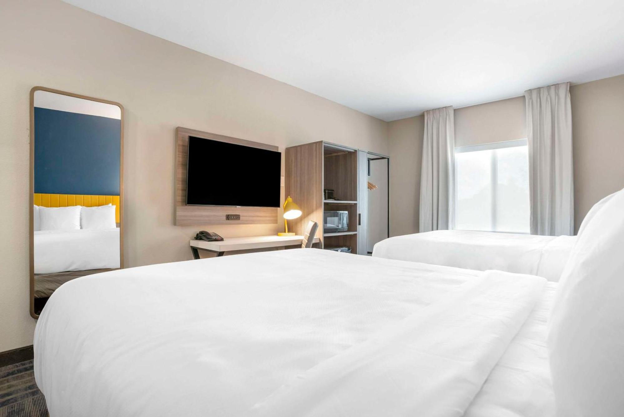 Comfort & Suites Miramar Beach